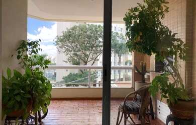 Imagem: O apartamento possui 2 Dormitórios, 2 Banheiros, 2 Vagas na