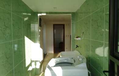 Imagem: A casa possui 2 Dormitórios, 1 Banheiro e está localizado