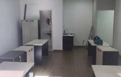 Imagem: O depósito possui 1 Vaga na garagem, 45m² de Área e está