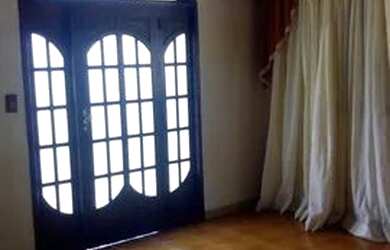 Imagem: A casa possui 1 Dormitório, 1 Banheiro, 28m² de Área e está