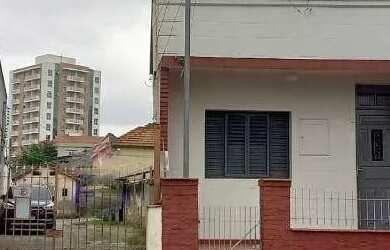 Imagem: O terreno possui 970m² de Área e está localizado em Lapa