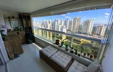 Imagem: O apartamento possui 1 Dormitório, 1 Banheiro, 2 Vagas na garagem