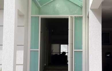 Imagem 2: Imóvel para aluguel possui 490 metros quadrados com 4 quartos