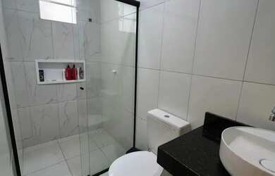 Imagem 5: Casas em Condomínio fechado no Parque 10/ 02 Qts 02 banheiro um sendo...