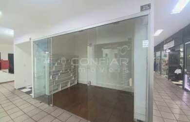 Imagem: O depósito possui 2 Vagas na garagem e 6m² de Área e está