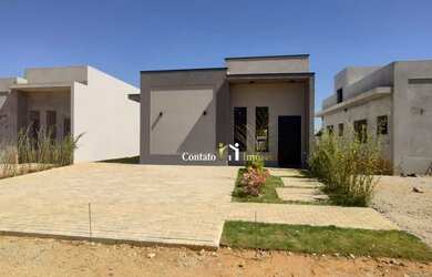 Imagem: A casa em condomínio possui 3 Dormitórios, 2 Banheiros, 2