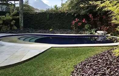 Imagem: A casa em condomínio possui 4 Dormitórios, 5 Banheiros, 4