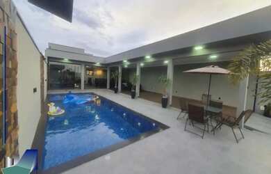 Imagem: A casa em condomínio possui 3 Dormitórios, 5 Banheiros, 5