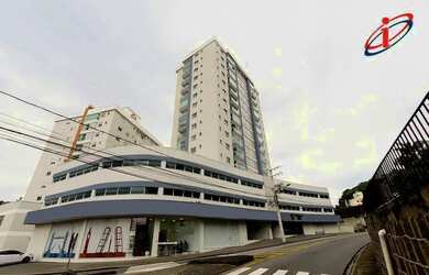 Imagem: O apartamento possui 2 Dormitórios, 2 Banheiros, 2 Vagas na