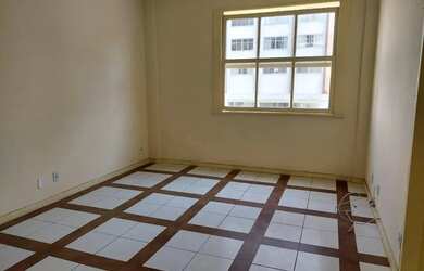 Imagem: O apartamento possui 2 Dormitórios, 1 Banheiro, 85m² de Área