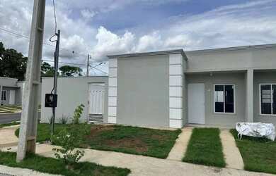 Imagem: A casa em condomínio possui 2 Dormitórios, 1 Banheiro, 2 Vagas