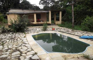 Imagem: A fazenda está localizado em Jaboticatubas, MG à venda por