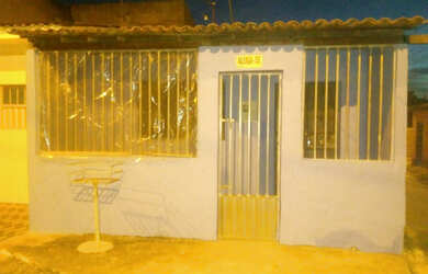 Imagem: A casa possui 2 Dormitórios, 1 Banheiro, 1m² de Área e está