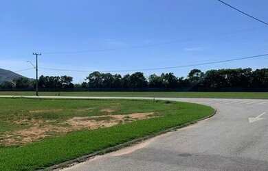 Imagem: O terreno possui 1.776m² de Área e está localizado em Beira