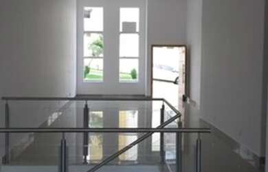 Imagem: A casa em condomínio possui 3 Dormitórios, 3 Banheiros, 2