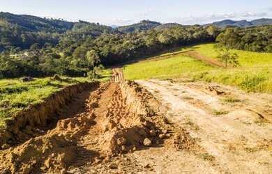 Imagem 5: Lote/Terreno para venda possui 600 metros quadrados em 4 Cantos - Nazaré...