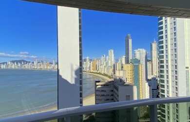 Imagem: O apartamento possui 3 Dormitórios, 4 Banheiros, 3 Vagas na