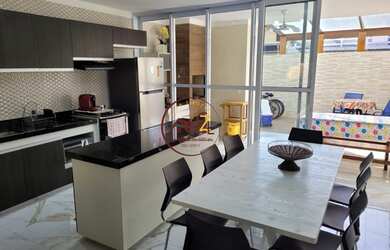 Imagem: A casa em condomínio e possui 3 Dormitórios, Suítes, 3 Banheiros