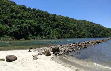 Imagem: O terreno possui 112m² de Área e está localizado em Campo
