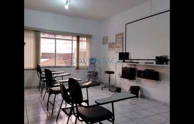 Imagem: O depósito possui 240m² de Área e está localizado em Lapa