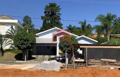 Imagem 7: Casa Térrea. Piscina, Churrasqueira, 250m² de Áreae3 Vagas na garagem