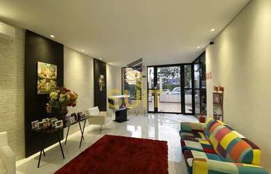 Imagem: O depósito possui 5 Vagas na garagem, 1.566m² de Área e