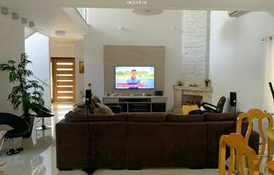 Imagem 3: Casa de Condomínio com 4 Suítes à Venda em Arujá Ville, 230 m²