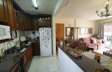 Imagem: O apartamento possui 2 Dormitórios, 2 Banheiros, 2 Vagas na