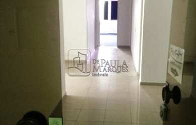 Imagem: O depósito possui 2 Vagas na garagem, 113m² de Área e está