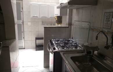 Imagem 4: Casa na Portuguesa. Churrasqueira, Varanda, 140m² de Áreae1 Vaga na...