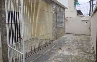 Imagem 10: Miramar/ Excelente localização - Casa ampla toda térrea com 02 quartos