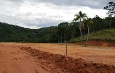Imagem: O terreno possui 500m² de Área e está localizado em Centro