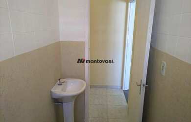 Imagem: O depósito possui 30m² de Área e está localizado em Vila