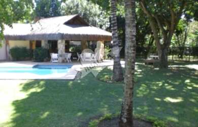 Imagem: A casa em condomínio possui 5 Dormitórios, 5 Banheiros, 5