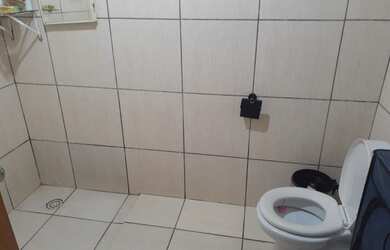 Imagem 5: Vendo ou troco casa. Varanda, 2 Vagas na garageme2 Dormitórios