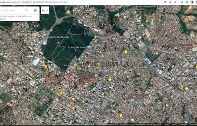 Imagem: O terreno possui 800m² de Área e está localizado em Quilombo