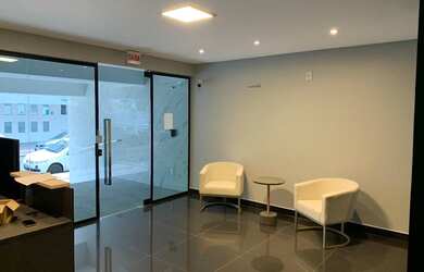 Imagem 3: Sala para Locação Anual no Bairro Pioneiros em Balneário Camboriú/SC