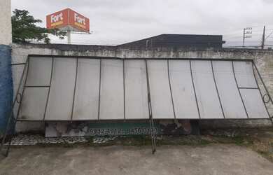 Imagem: O depósito está localizado em Cordeiros, Itajaí à venda