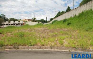 Imagem: O terreno possui 382m² de Área e está localizado em Chácaras