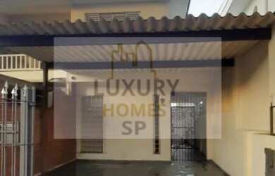 Imagem: A casa possui 2 Dormitórios, 2 Banheiros, 2 Vagas na garagem