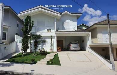 Imagem 2: Casa de Condomínio com 4 Suítes à Venda em Arujá Ville, 230 m²