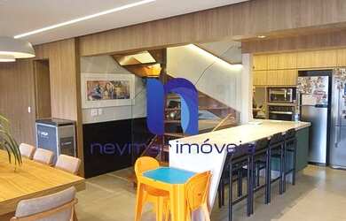 Imagem: O apartamento possui 4 Dormitórios, 3 Banheiros, 4 Vagas na