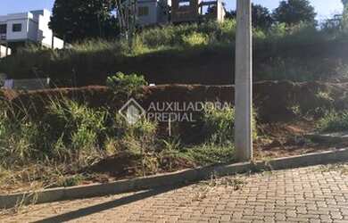 Imagem: O terreno possui 304m² de Área, Imóvel novo e está localizado