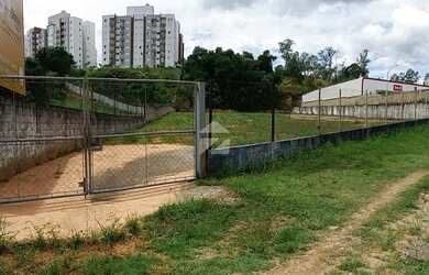 Imagem: O terreno possui 4.580m² de Área e está localizado em Parque