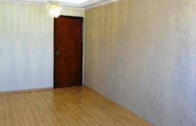 Imagem: O apartamento possui 3 Dormitórios, 1 Banheiro, 1 Vaga na garagem