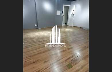 Imagem: O depósito possui 2 Vagas na garagem, 48m² de Área e está