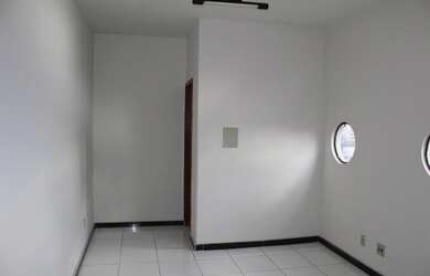 Imagem: O depósito possui 1 Vaga na garagem, 24m² de Área e está