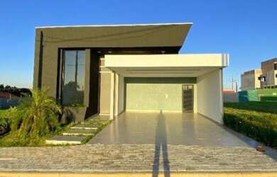 Imagem: A casa possui 3 Dormitórios, 2 Banheiros, 125m² de Área e