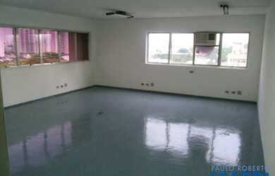 Imagem: O depósito possui 1 Vaga na garagem e 50m² de Área e está