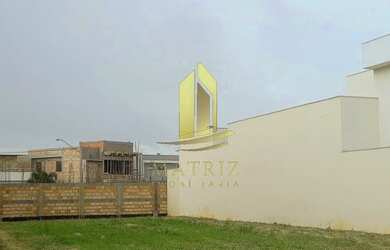 Imagem: O terreno possui 364m² de Área e está localizado em Villaggio